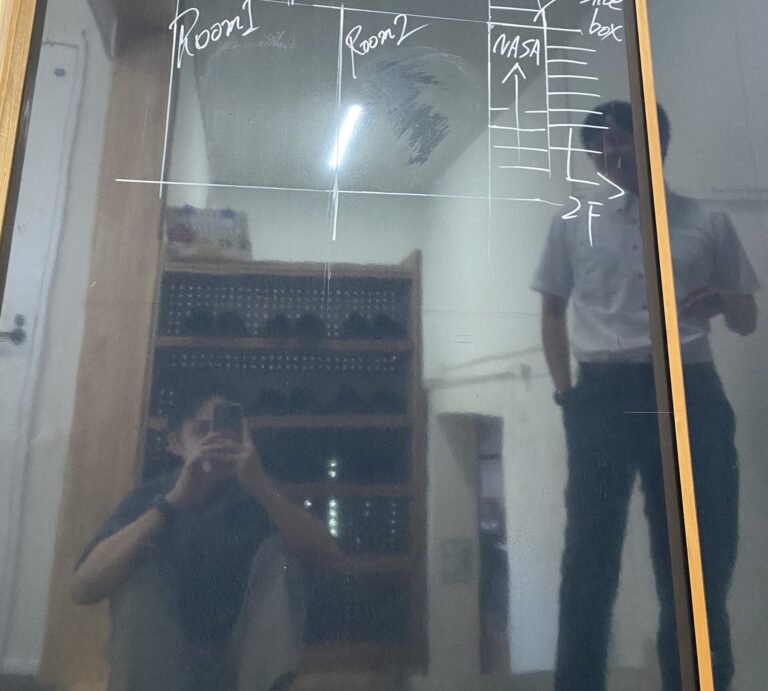 エドのオタク日記(黒い壁とにらめっこ)